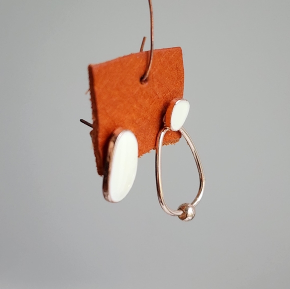 Unique Mid-Century Modern Stud Earrings - Picture 2 of 2